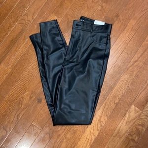 Hugh waisted faux Leather leggings